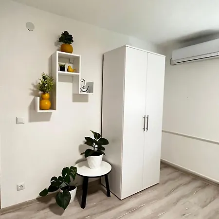 Apartment Happyland Family 2 *